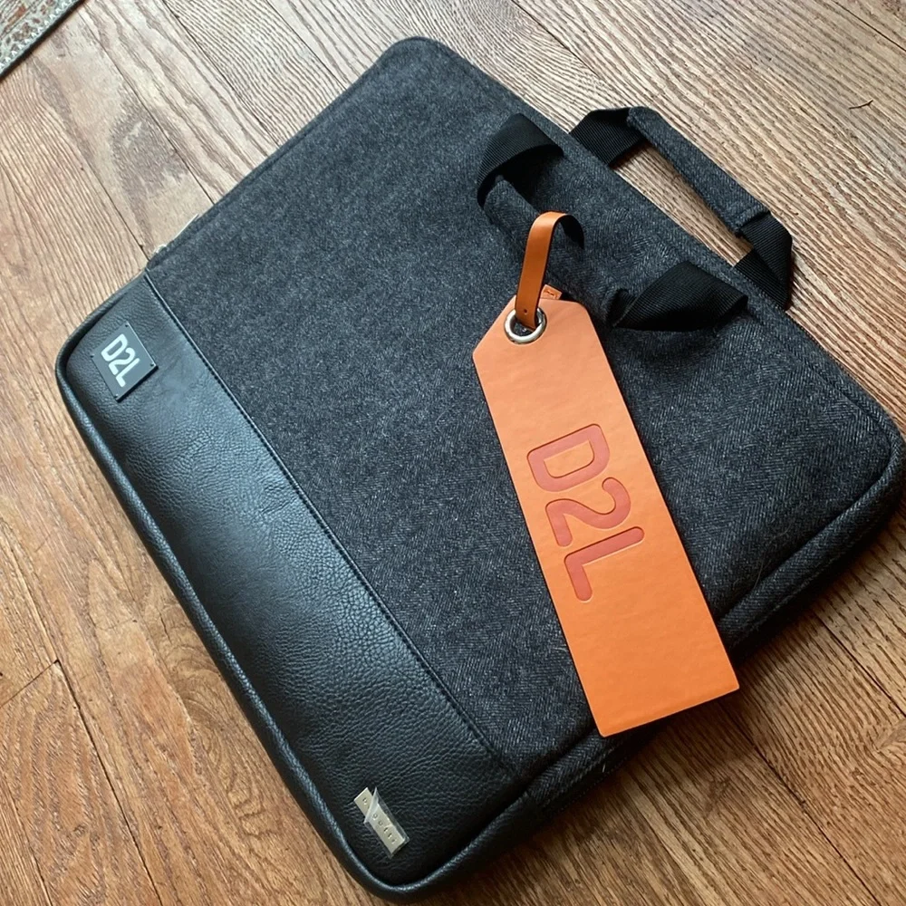 Bugatti D2L laptop sleeve bag with removable large branded luggage tag / ID tag